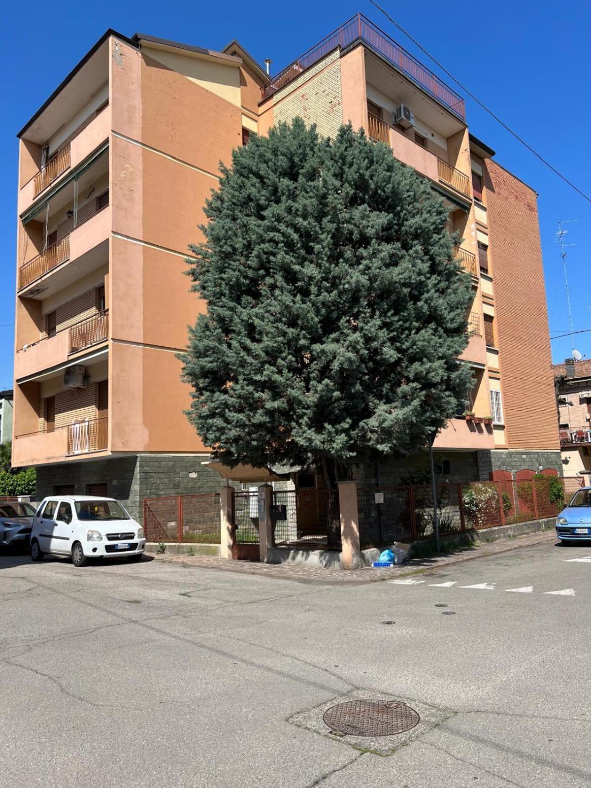 Orchidea Apartment Modena Bagian luar foto